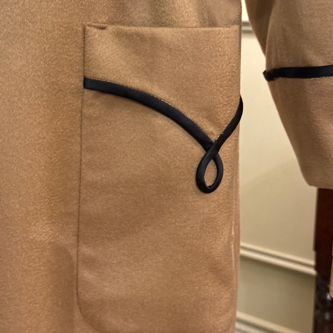 100% Cashmere Dressing Gown with black silk piping - Image 4