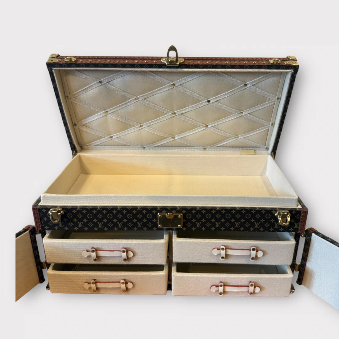 Louis Vuitton mini trunk with drawers - Image 4